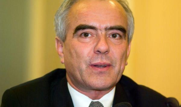 Na kłopoty Jarmuziewicz, czyli jak się robi politykę w Polsce