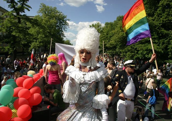 Na początku czerwca ulicami Warszawy przeszła kolejna parada równości. 