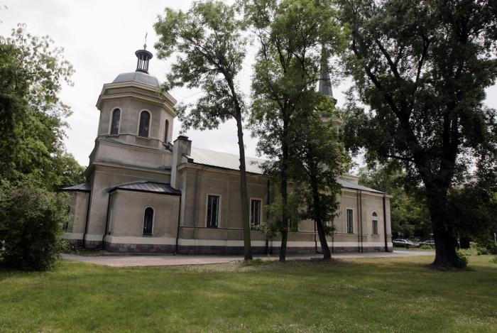 Kościół, który do 1921 roku pełnił funkcję cerkwi garnizonowej