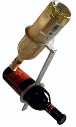 *Stojak na wino autorstwa Dana Yichye Shwachmana