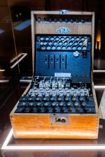 Enigma – model K 470 – wyeksponowana w Centrum Szyfrów Enigma w Poznaniu