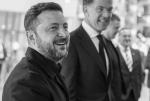 Wołodymyr Zełenski i Mark Rutte, sekretarz generalny NATO. Ukraina już ma drugą armię sojuszu, tyle że poza jego strukturami