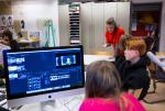 Wiedza o walce z dezinformacją w Finlandii wpisana jest w podstawę programową na każdym etapie nauczania. Na zdjęciu zajęcia z edukacji medialnej w jednej ze szkół w Helsinkach