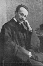 Wołodymyr Łewycki (Włodzimierz Lewicki) (1868–1909) Matematyk, profesor i działacz społeczny. Twórca ukraińskiej terminologii matematycznej, autor prac z zakresu teorii funkcji analitycznych i fizyki matematycznej. Urodzony w Tarnopolu, wykształcony na Uniwersytecie Lwowskim. Przez dekady działał w strukturach Polskiego Towarzystwa Matematycznego we Lwowie, jednocześnie będąc filarem Ukraińskiego Towarzystwa Naukowego im. Tarasa Szewczenki.