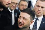 W Dniu Konstytucji Ukrainy Wołodymyr Zełenski wniósł do parlamentu projekt ustawy o Panteonie Narodowym stwierdzając, że „nikt i nigdy nie będzie nakazywał nam… jakich bohaterów szanować”. W odpowiedzi polski wicepremier Władysław Kosiniak-Kamysz ostrzegł, że „z Banderą do Unii Europejskiej Ukraina nie wejdzie”