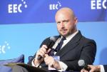 Jacek Siewiera był szefem Biura Bezpiczeństwa Narodowego w kancelarii prezydenta Andrzeja Dudy, obecnie jest senior fellow w Atlantic Council i stypendystą Clarendon na Uniwersytecie Oksfordzkim