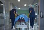 Eksperci sugerują, by skoncentrować usługi opieki zdrowotnej, bo na razie przywozimy szpital do pacjenta, a nie pacjenta do szpitala