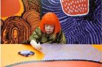 Yayoi Kusama pracująca nad „My Eternal Soul”, 2017 r.