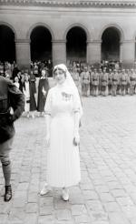 Madame Charlotte Maître, żona deputowanego z departamentu Saony i Loary, ochotniczka w 1914 r., pielęgniarka wojskowa na froncie. Odznaczona: Krzyżem Wojennym, Złotym Medalem za Zasługi w Walce z Epidemiami oraz Krzyżem Kawalerskim Legii Honorowej