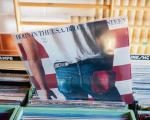 W 1984 r. Bruce Springsteen i muzycy jego zespołu upominali się o zdelegalizowaną w komunistycznej Polsce Solidarność. By się o tym przekonać, wystarczyło zajrzeć na wewnętrzną stronę okładki jego wydanej wtedy płyty