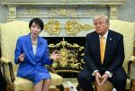 Zakaz rozmieszczania przez aliantów sił nuklearnych w Japonii osłabia sojusz z USA. Na zdjęciu: premier Sanae Takaichi i prezydent Donald Trump w Białym Domu, marzec 2026 r.
