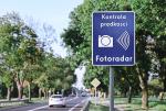 Podczas jednej podróży zagraniczynej kierowca może minąć setki fotoradarów, a mandat coraz częściej dociera do Polski
