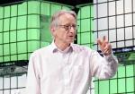 Geoffrey Hinton ostrzega, że ludzie nie będą już mogli polegać na swej przewadze intelektualnej