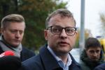 Marcin Romanowski zapadł się pod ziemię. Cały czas ciąży nad nim list gończy ENA