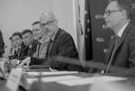 Maciej Berek jest doktorem nauk prawnych. Wykładał m.in. na UMCS w Lublinie i Uniwersytecie Warszawskim