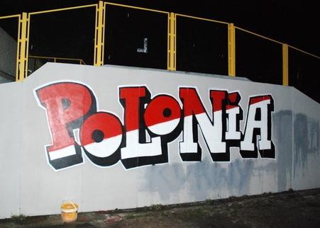 Polonijne graffiti na Legii