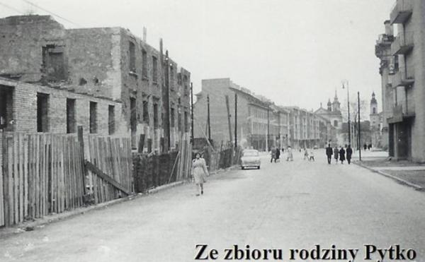 1960 rok - ul. Długa. Zdjęcie konkursowe z 16 maja 2009 roku.