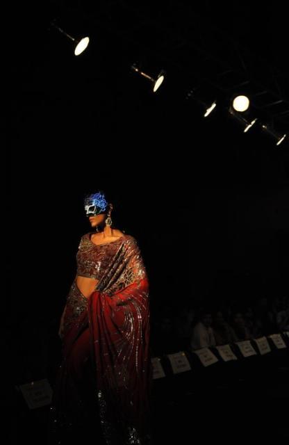 Bangalore Fashion Week. Pokaz kolekcji Neeru Harish.