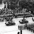 * Ostatnia  defilada  w Warszawie  – 3 maja  1939 r.  W sierpniu wojsko zajmowało się już okopami