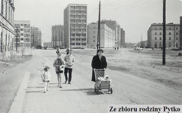 Zdjęcie z 1961 roku ulicy Anielewicza, będącej przedmiotem konkursu  17 X.