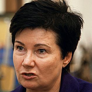 Hanna Gronkiewicz-Waltz: 0,76 mln zł, 2007 – 239 tys. zł  2008 – 257 tys. zł  2009 – 270 tys. zł