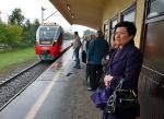 Prezydent Warszawy Hanna Gronkiewicz-Waltz czeka na nową SKM w Międzylesiu. Obiecała, że będzie częściej jeździć do ratusza pociągiem. Sprawdziliśmy. Dzisiaj dotrze tam służbowym autem  