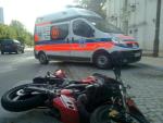 Starsza kobieta trafiła do szpitala po potrąceniu przez motorowerzystę na Powązkowskiej