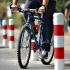 Jazda rowerem po Warszawie  nie jest łatwa. Symbolem rowerowych niedogodności jest zamknięta dla cyklistów Starówka.  Na jej otwarcie nie godzą się śródmiejscy radni   