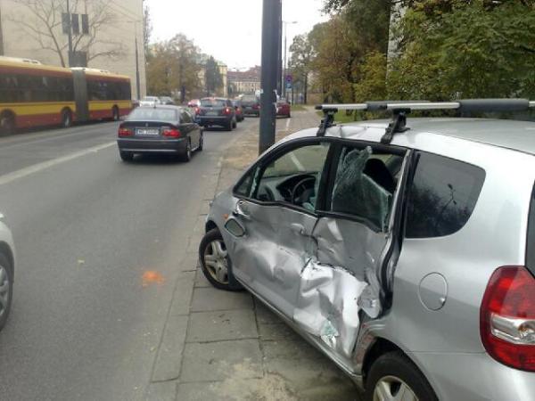 Właściciel hondy jest w szoku, ale nic mu się nie stało