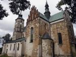 Opatowska kolegiata to jeden z niewielu tak dobrze zachowanych zabytków romańskich w Polsce