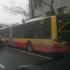 Przegubowy autobus zablokował ruch od strony ronda ONZ