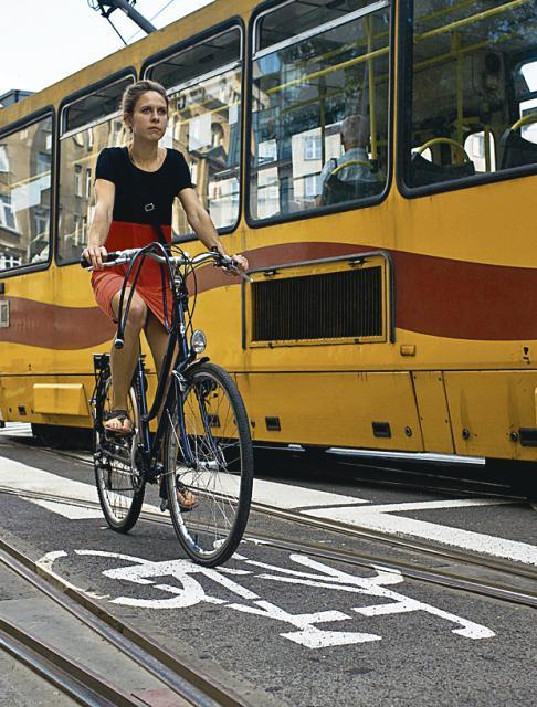 Kontrapasy ułatwiają rowerzystom poruszanie się po mieście