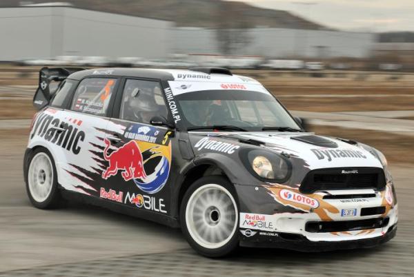 Mini WRC. Po raz pierwszy samochód ten pojawił się na rajdzie w Polsce