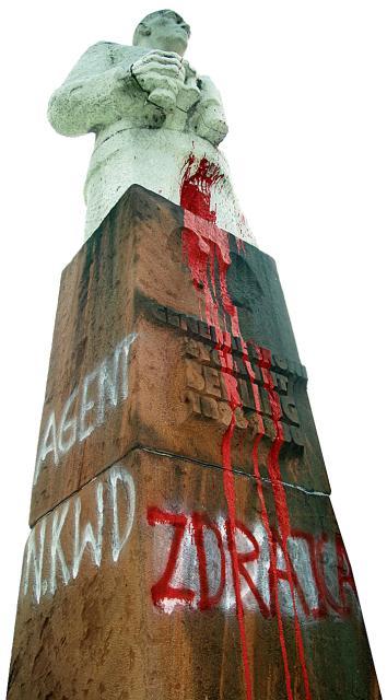 Pomnik generała  Berlinga służy  do odreago- wania emocji politycznych