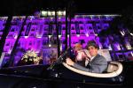 Nocne życie w Cannes. Wydarzenia w Pałacu Festiwalowym zawsze gromadzą międzynarodowych graczy.