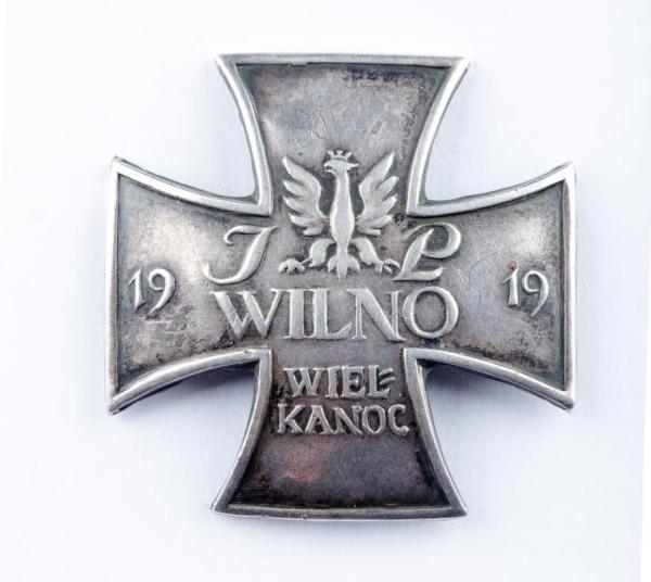 Od 500 zł będzie licytowana odznaka z 1919 r. „Za Wilno”