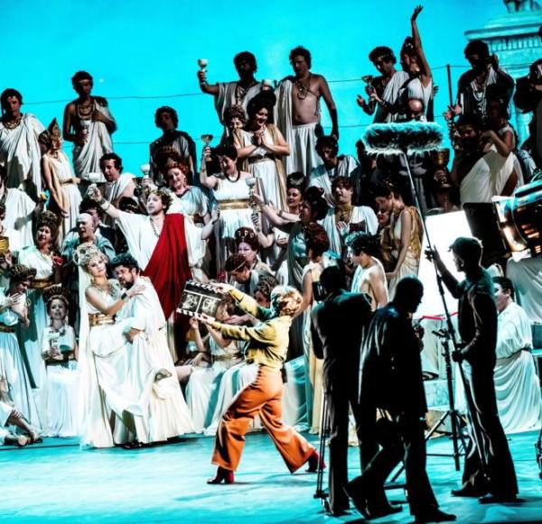 „Eros i Psyche”, akt rzymski,  zrealizowany w Operze Narodowej jak w studiu filmowym 