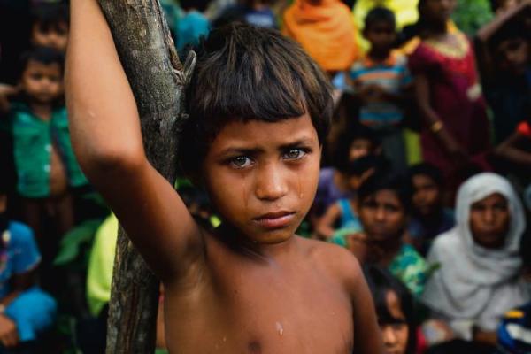 4. Dziecko uchodźców z ludu Rohingya w obozie w Bangladeszu.