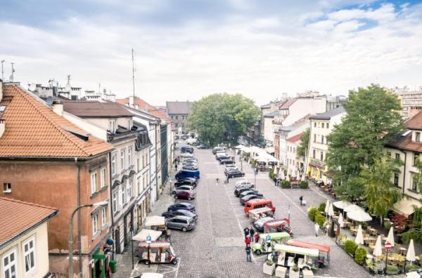 Mimo piętrzących się trudności na krakowskim Kazimierzu powstaje coraz więcej hoteli