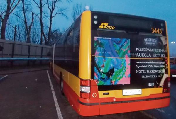  Obraz Franciszka Ledóchowskiego na warszawskich autobusach reklamował aukcję sztuki 